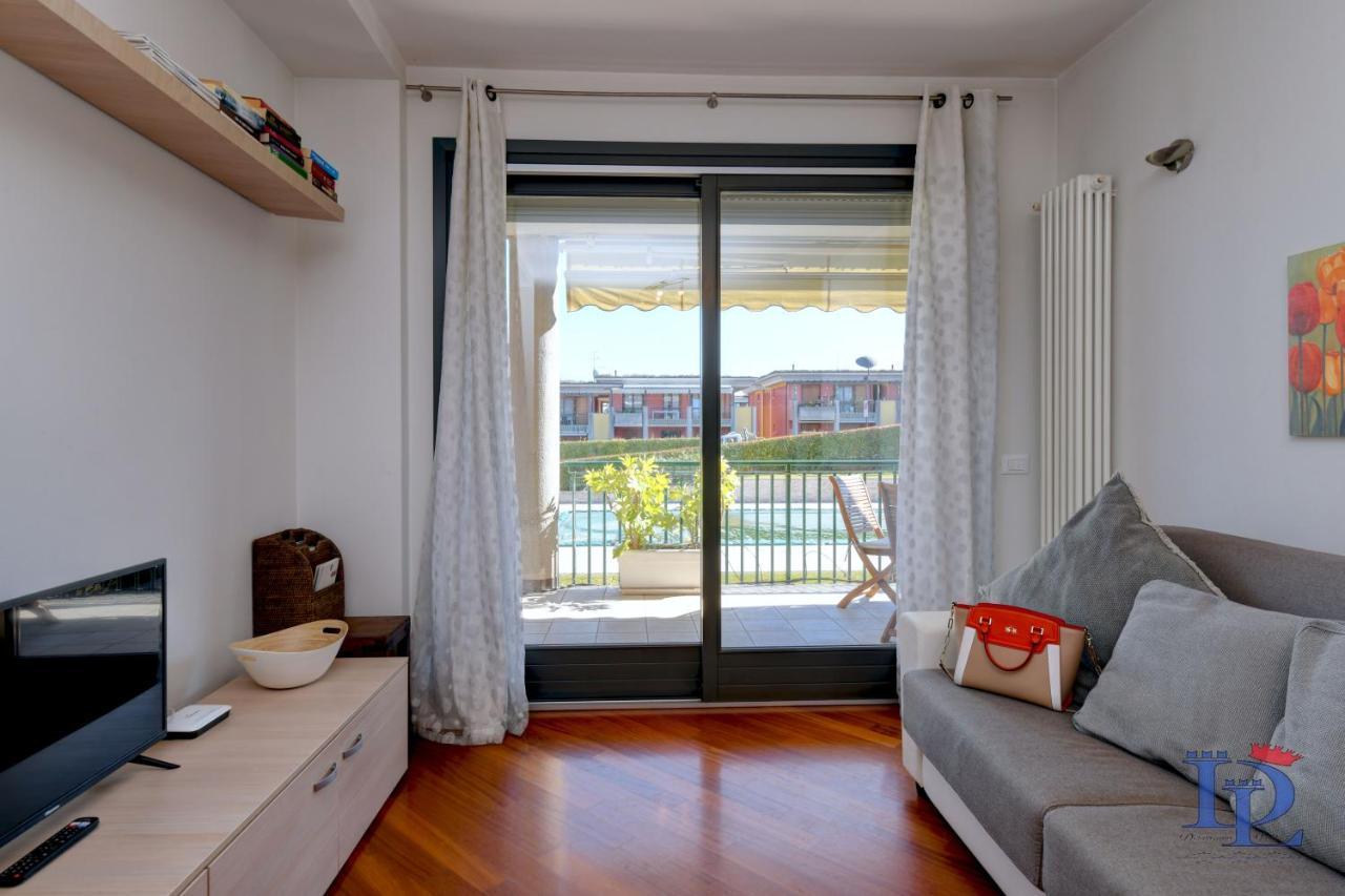 Desenzanoloft Official Partner Marriott Homes & Villas -Butterfly And 5 Pools Family Apartment Desenzano del Garda Bagian luar foto