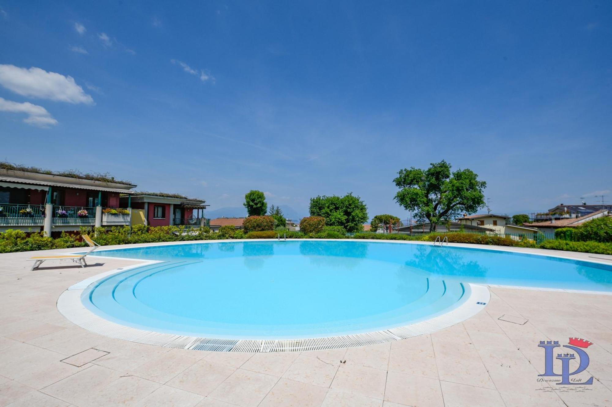 Desenzanoloft Official Partner Marriott Homes & Villas -Butterfly And 5 Pools Family Apartment Desenzano del Garda Bagian luar foto